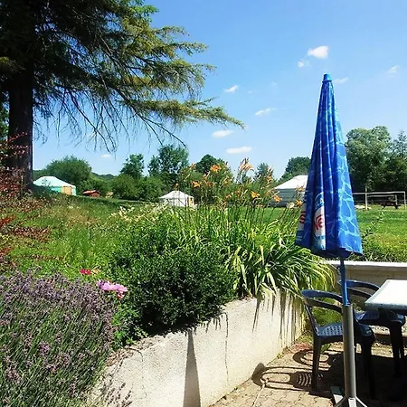 Yourtes Du Moulin Bertrand Luksusowy namiot